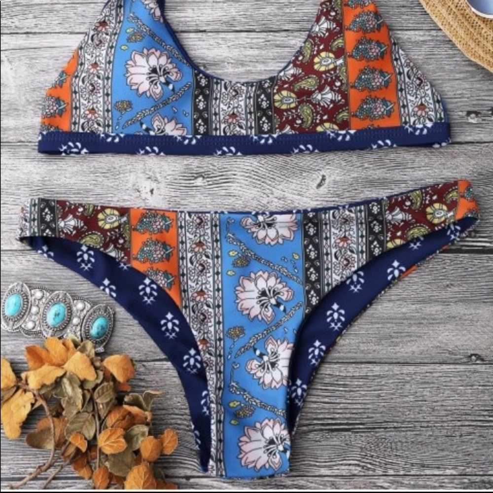NWOT Patchwork Print Scoop Bikini Set - Blue M